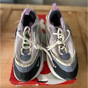 Nike Woman Airmax Fury PSA